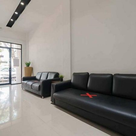 Jotel Guest House Mitra Reddoorz Pulauberayan Ngoại thất bức ảnh
