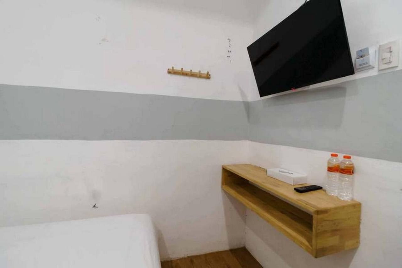 Jotel Guest House Mitra Reddoorz Pulauberayan Ngoại thất bức ảnh