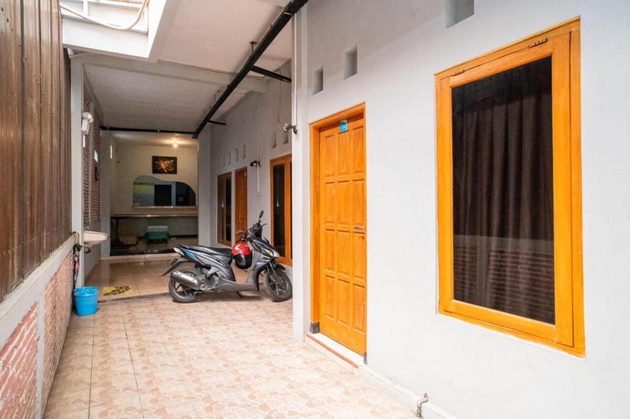 Jotel Guest House Mitra Reddoorz Pulauberayan Ngoại thất bức ảnh