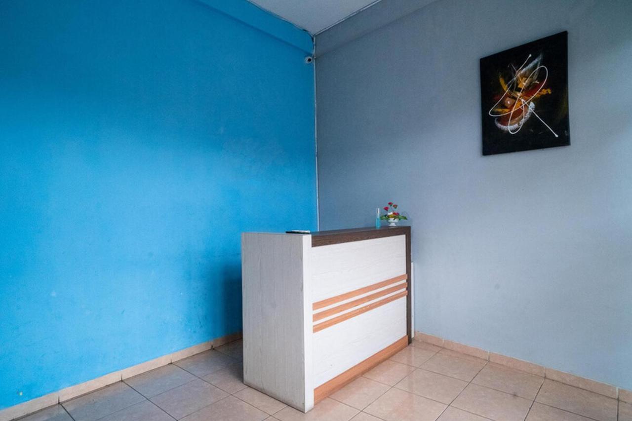 Jotel Guest House Mitra Reddoorz Pulauberayan Ngoại thất bức ảnh