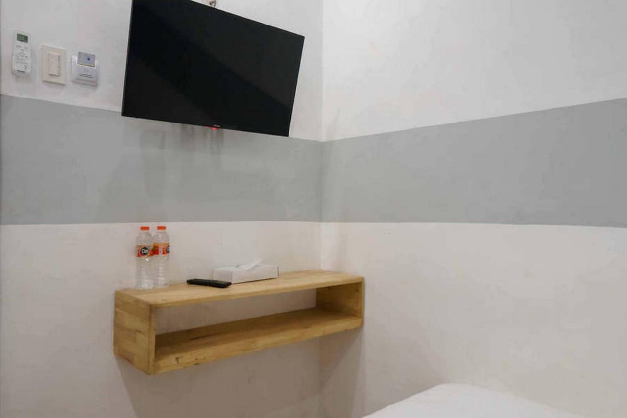 Jotel Guest House Mitra Reddoorz Pulauberayan Ngoại thất bức ảnh